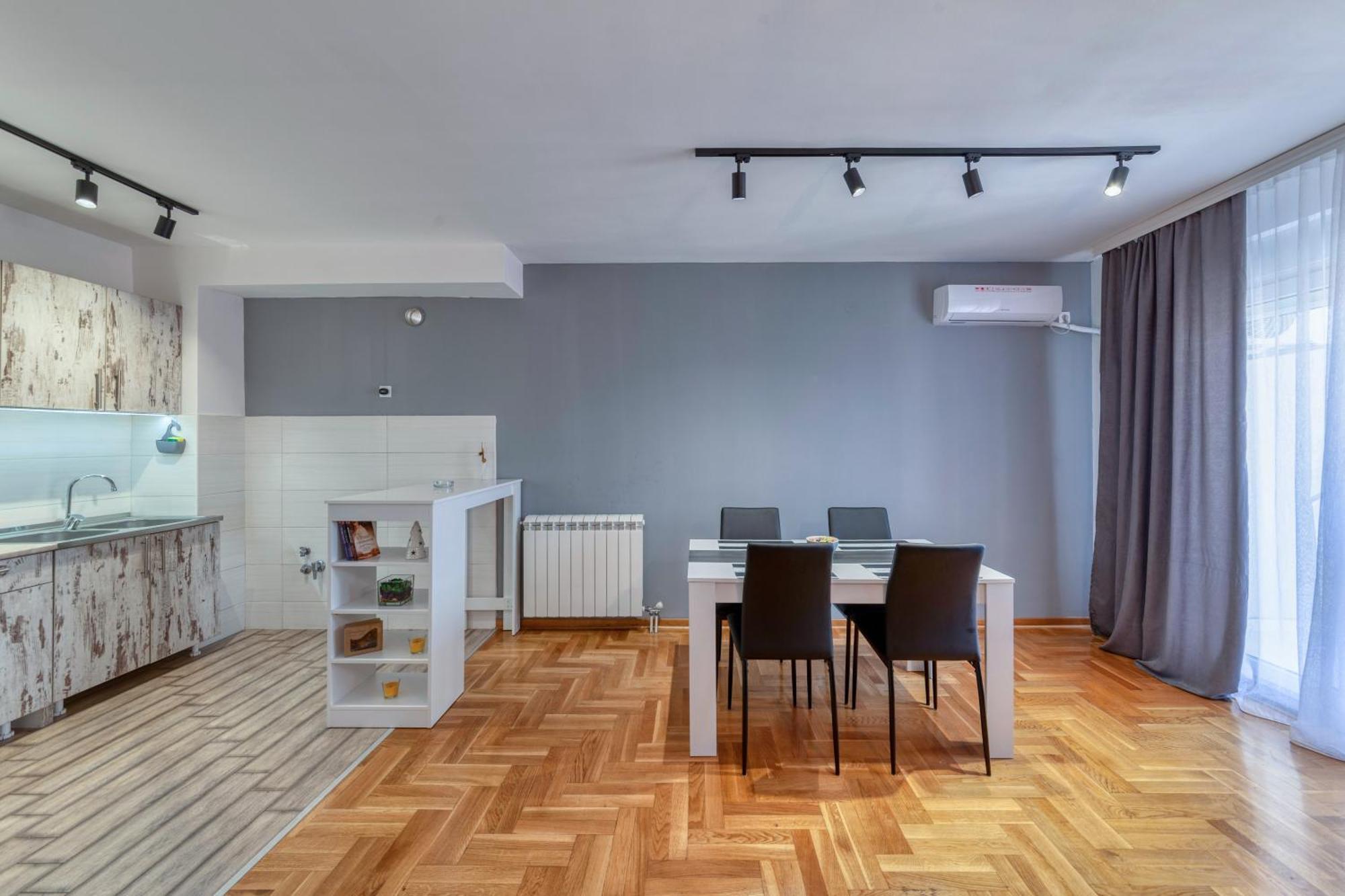 Nobless Apartment *
