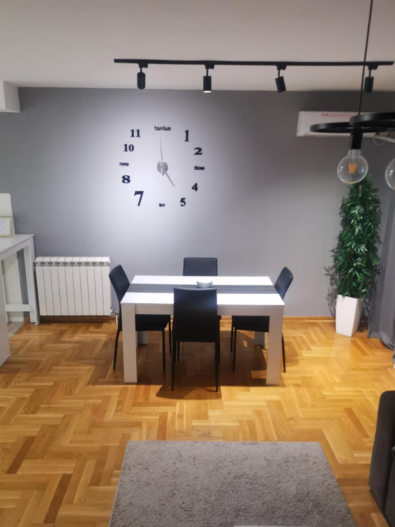 Nobless Apartment *